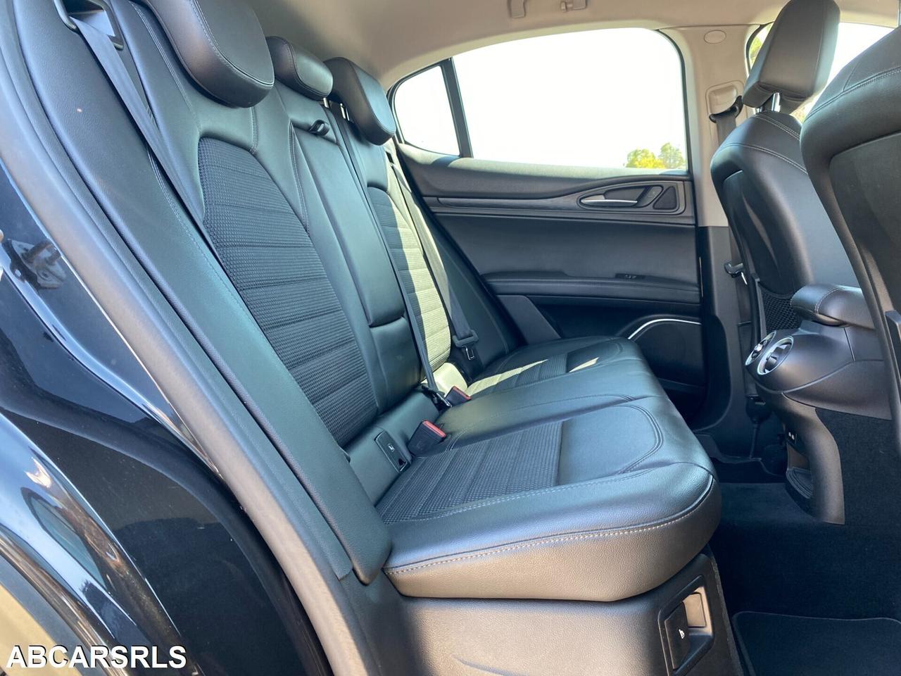 ALFA ROMEO - Stelvio - 2.2 T.diesel 180CV AT8 RWD