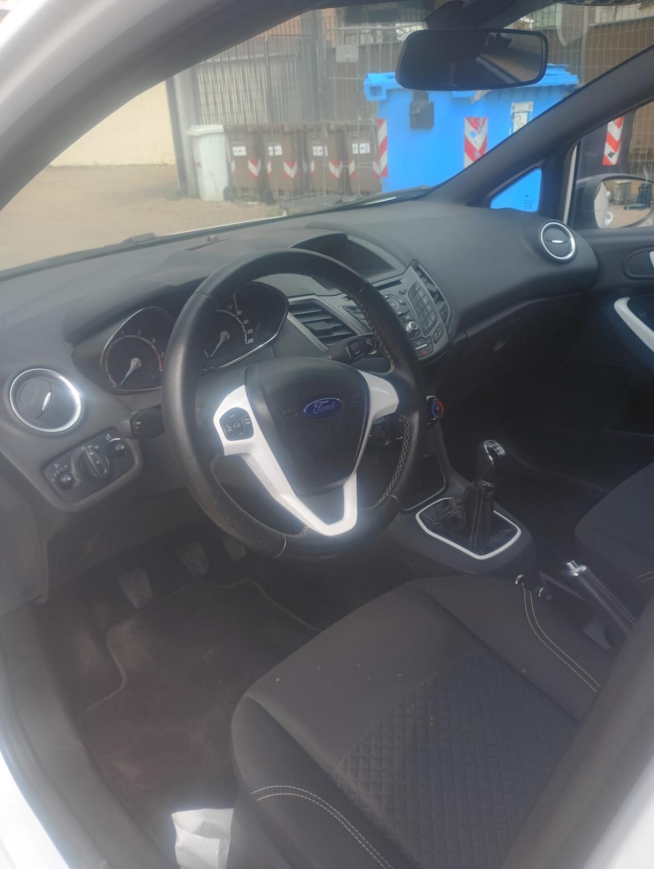 Ford Fiesta - APERTI AD AGOSTO