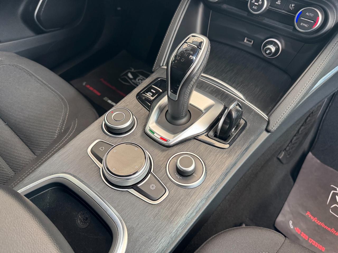 Alfa Romeo Stelvio 2.2 TD190CV Q4 Total Black-2021