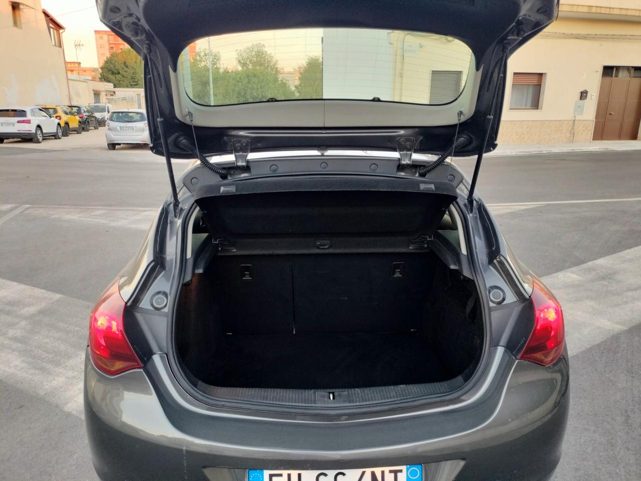 Opel Astra 1.7 CDTI 125CV 5 porte Cosmo