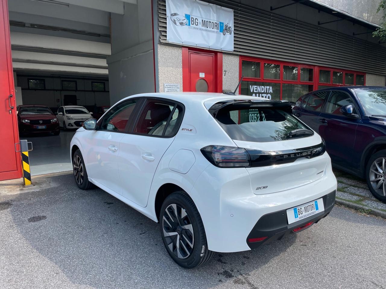 Peugeot 208 1.2 hybrid Style 100cv e-dcs 6 km0