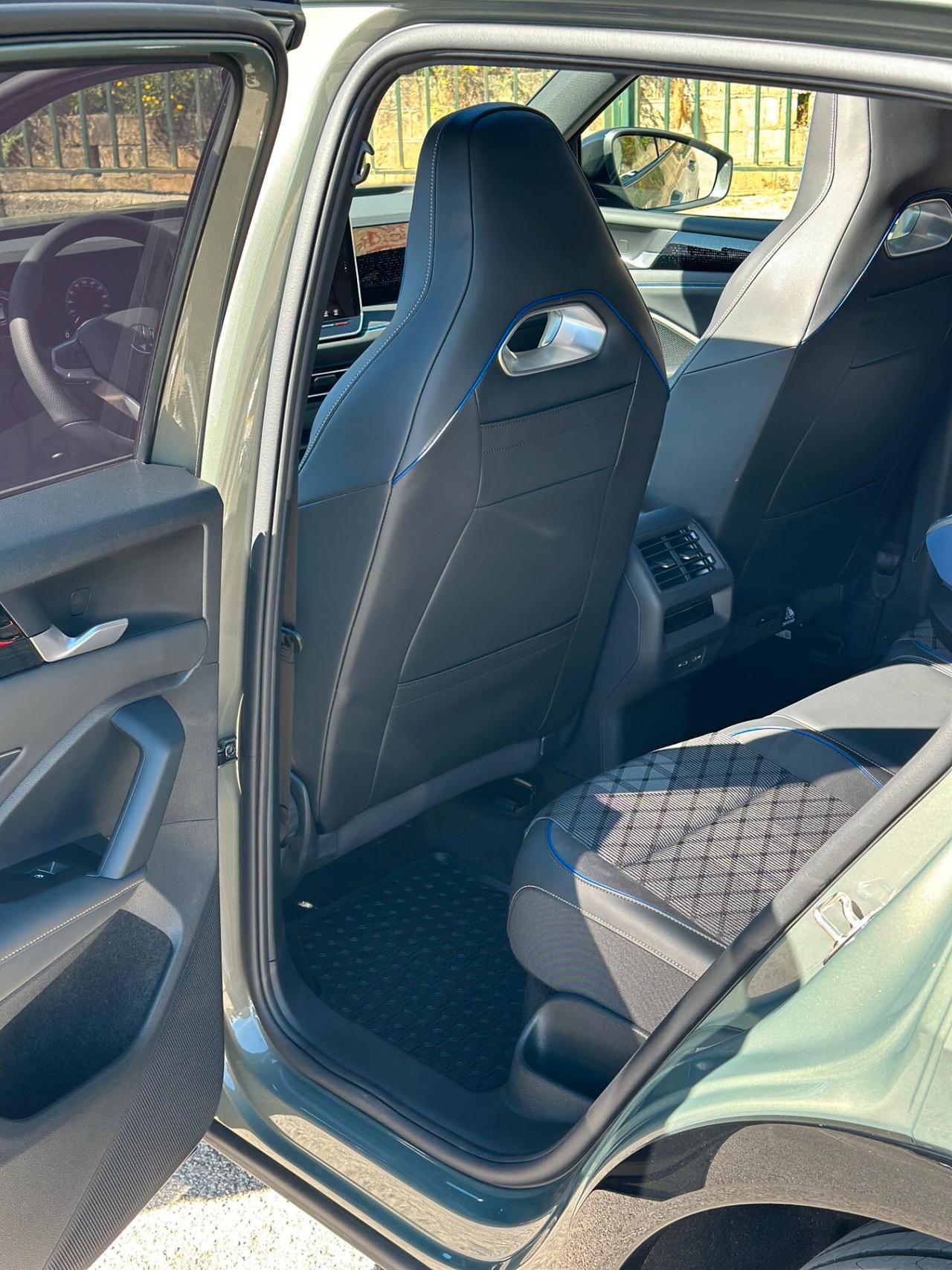 Volkswagen Tiguan 2.0 TDI 193 CV DSG 4MOTION R-Line Plus