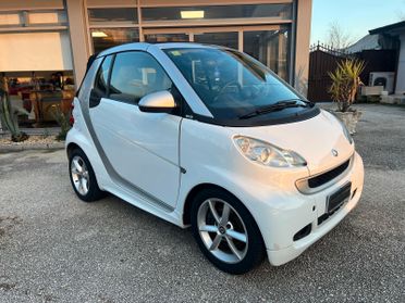 Smart ForTwo 1000 52 kW MHD cabrio pulse