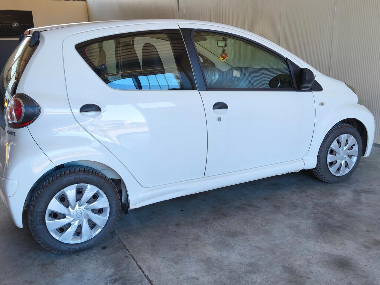 Toyota Aygo 1.0 12V VVT-i 5 porte