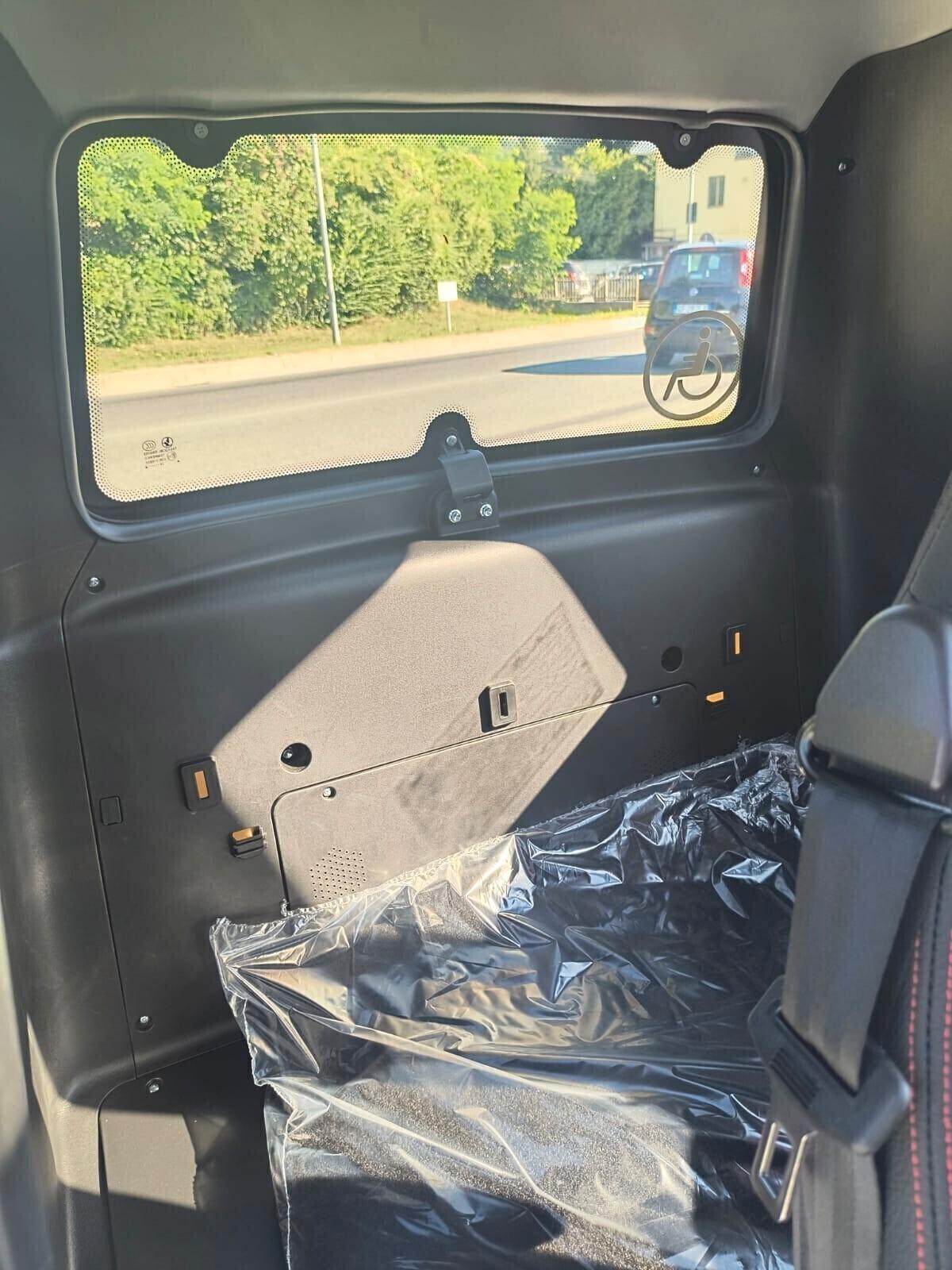 FREEDOM EVO mini auto anziani o disabili SENZA PATENTE