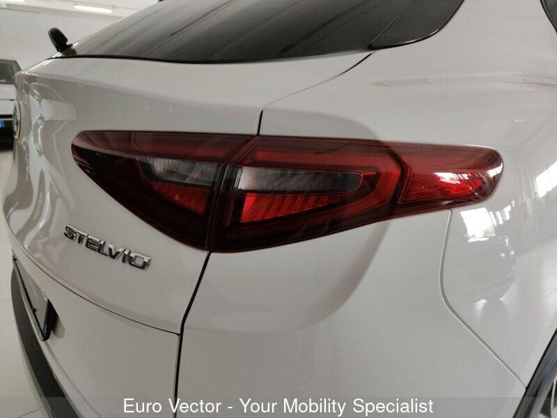 Alfa Romeo Stelvio 2.2 Turbodiesel 180 CV AT8 Executive