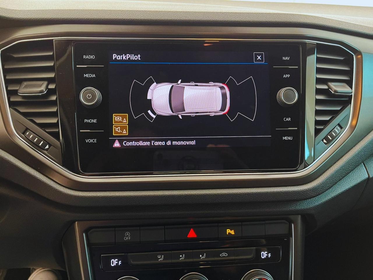 Volkswagen T-Roc 1.6 TDI SCR Business BlueMotion Technology