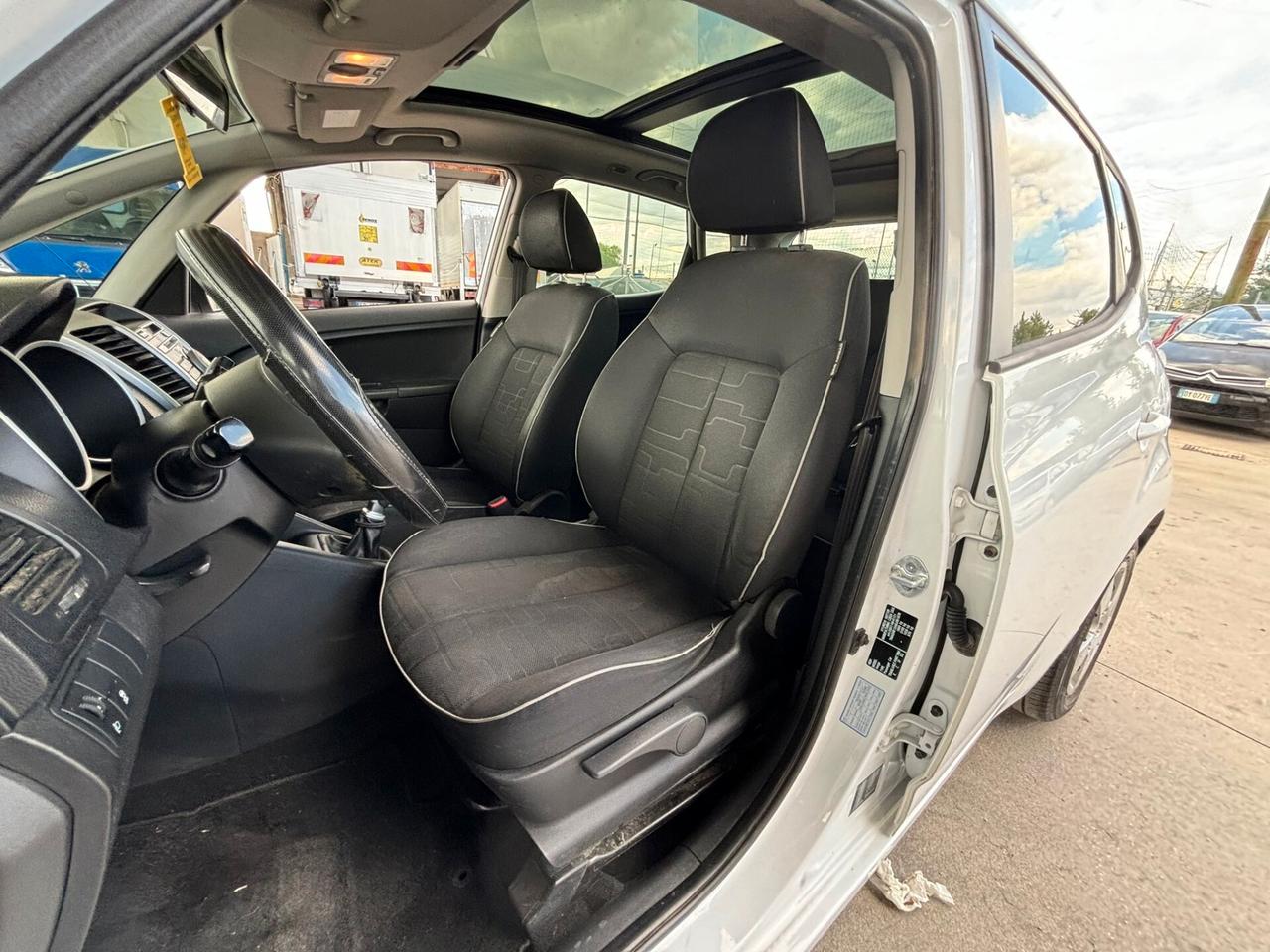 Kia Venga 1.4 CRDi 90CV WGT Fullsky
