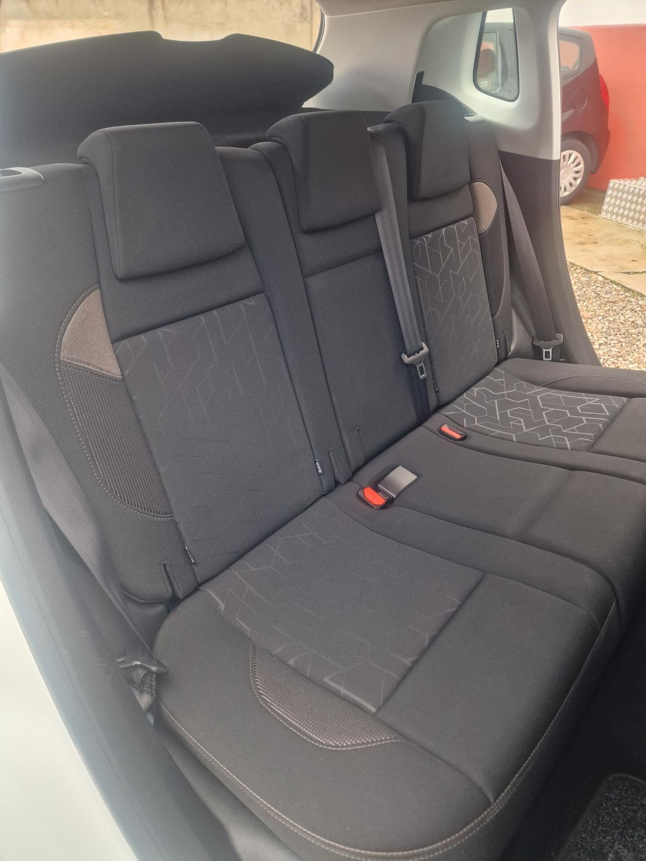 Peugeot 2008 PureTech 82 Active