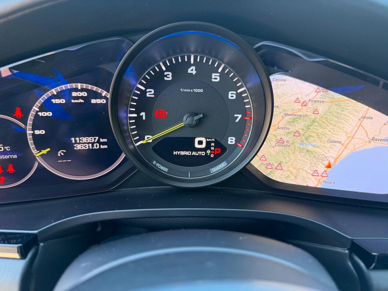 Porsche Cayenne Coupé 3.0 V6 E-Hybrid/scarico/pano/22"/km doc/bollo € super. B pagati