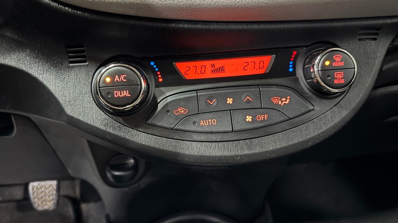 Toyota Yaris 1.4 D-4D 5 porte Lounge