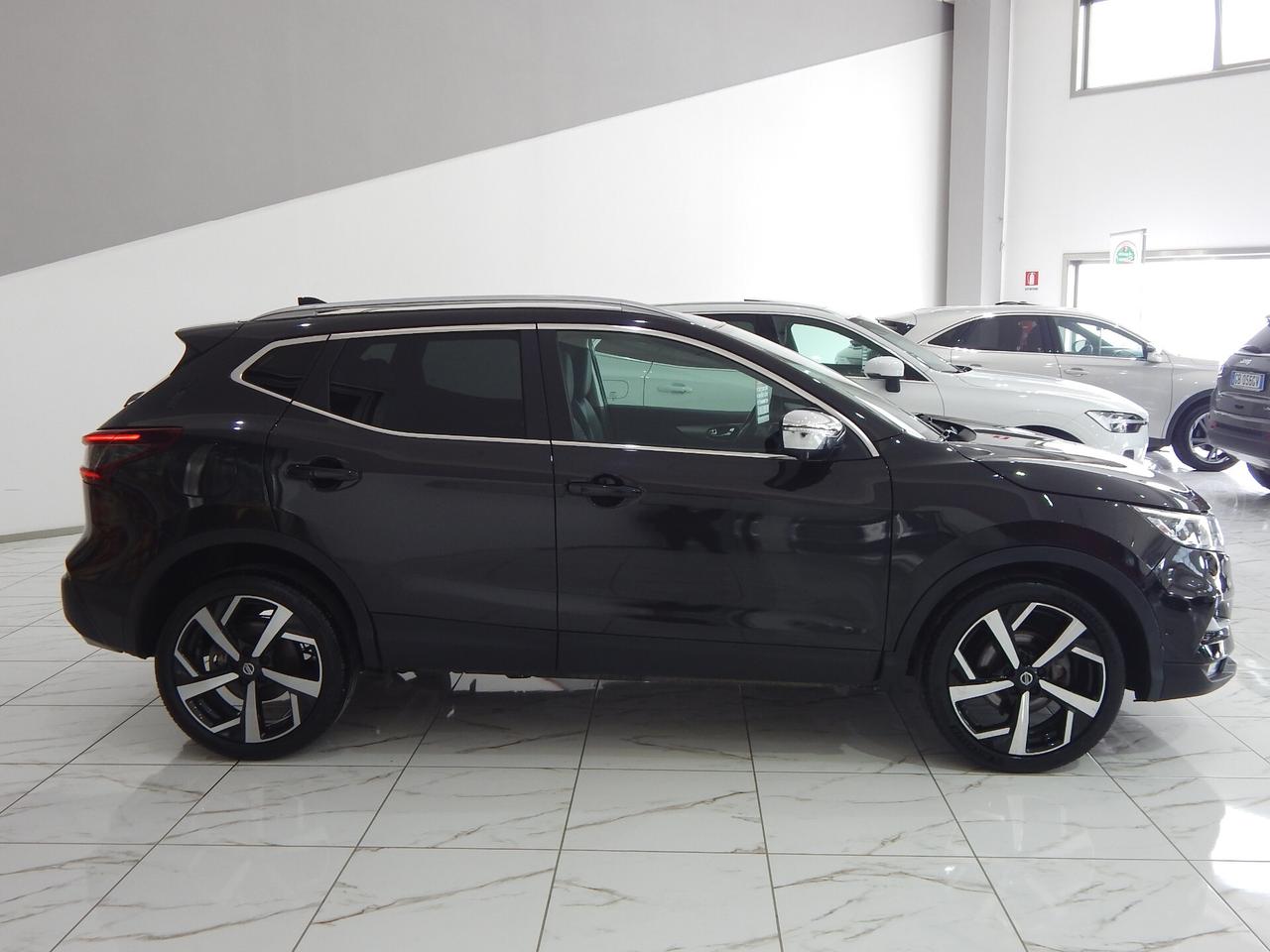 Nissan Qashqai 1.5 dci Tekna 115cv dct TETTO-NAVI-PELLE-RADAR-LED