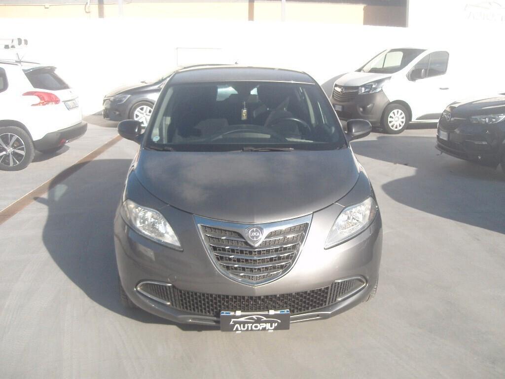 Lancia Ypsilon 1.2 69 CV 5 porte S&S Gold - 2014