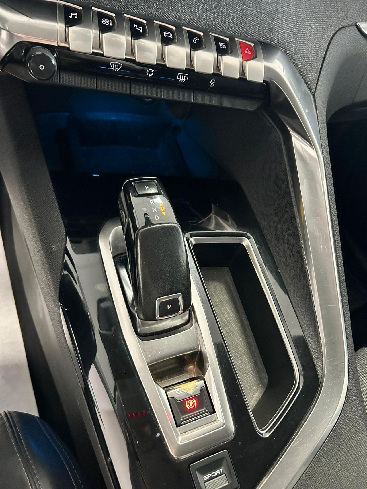 Peugeot 3008 1.6 BlueHDi 2017