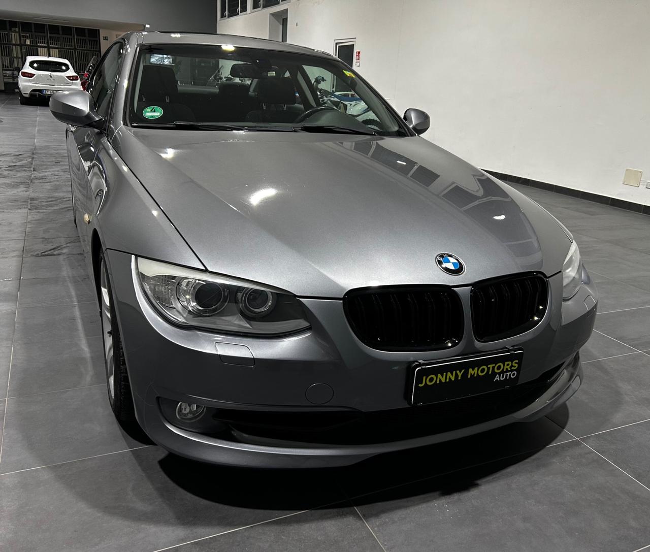 Bmw 325i Coupé e92