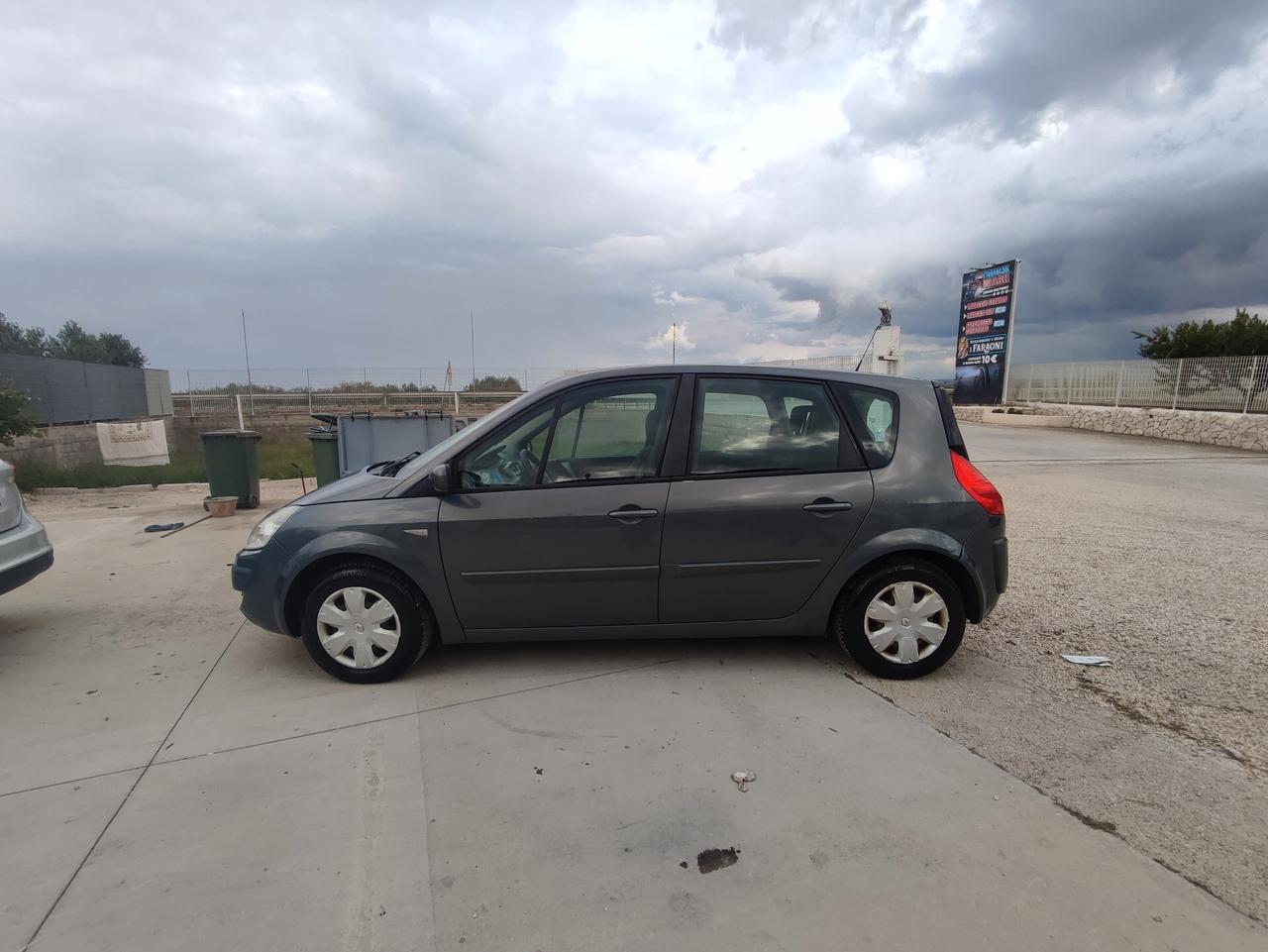 Renault Scenic Scénic 1.5 dCi/105CV Dynamique