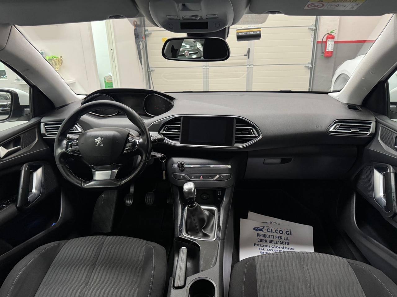 Peugeot 308 BlueHDi 120 S&S EAT6 SW Allure