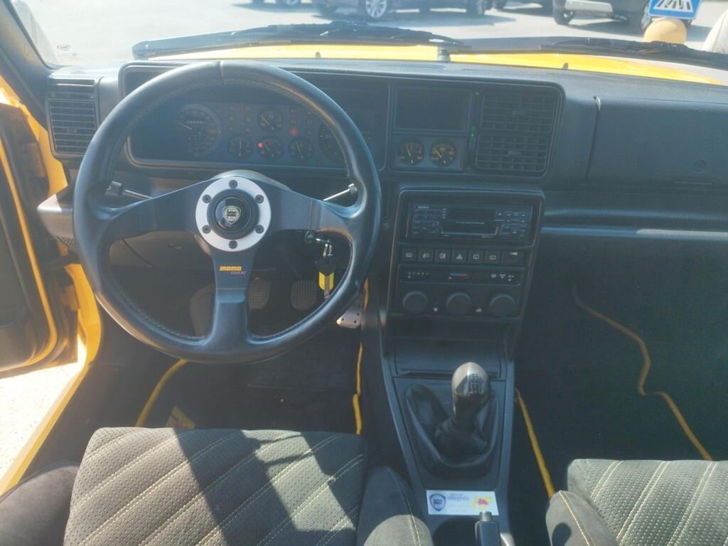 Lancia Delta 2.0i.e. turbo 16V cat HF integrale EVO2 Giallo Ginestra