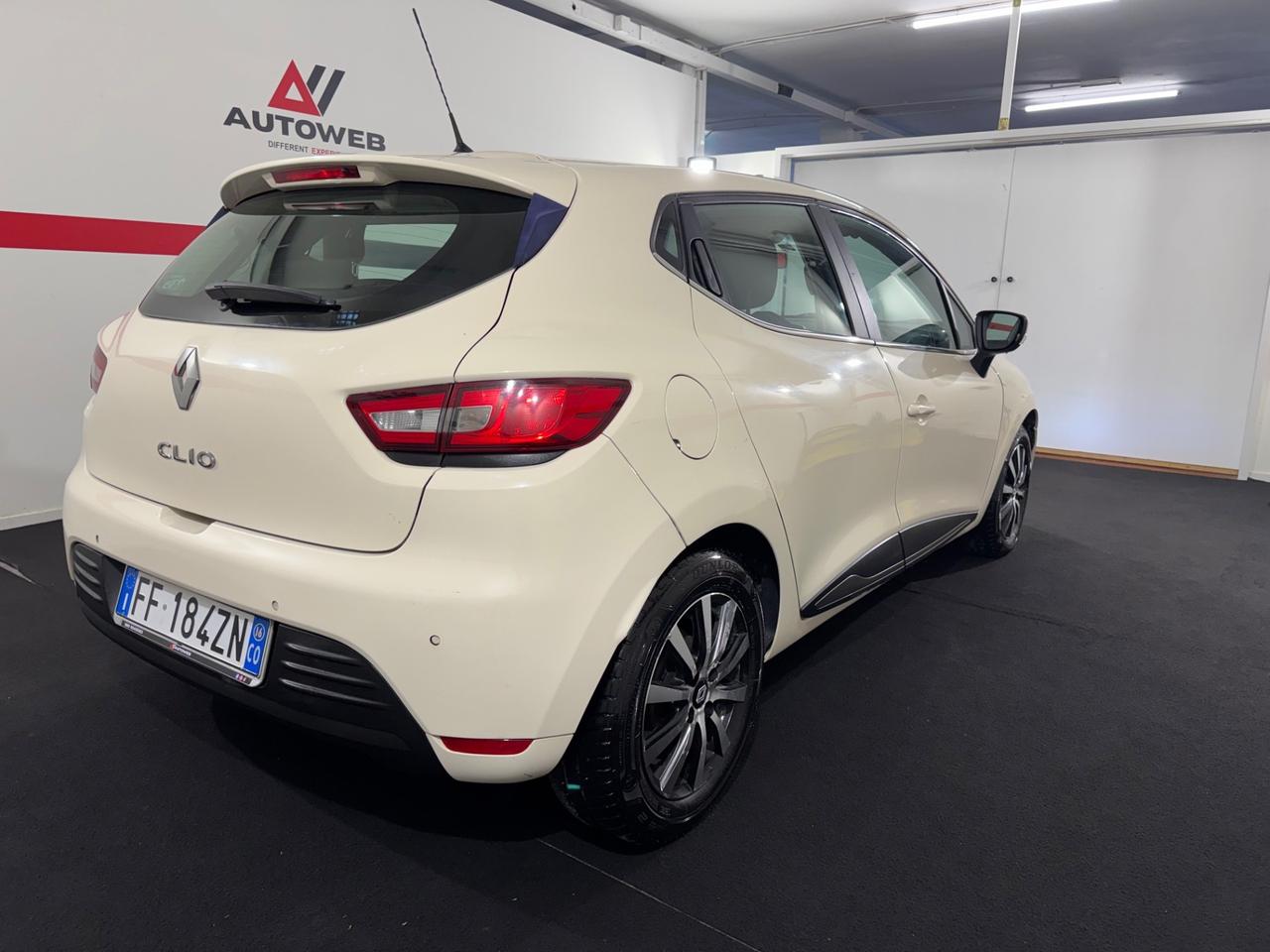 Renault Clio TCe 5 porte Energy Intens