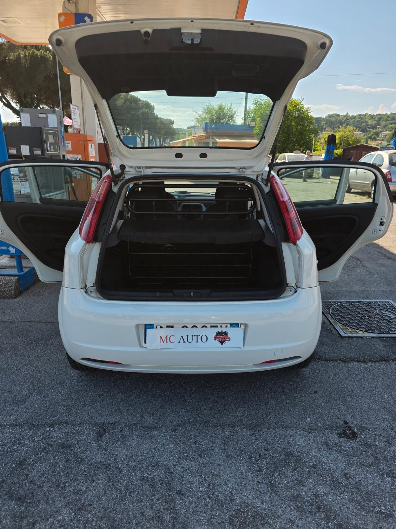 Fiat Grande Punto 1.3 MJT 75 CV 5 porte Autocarro 4posti Van