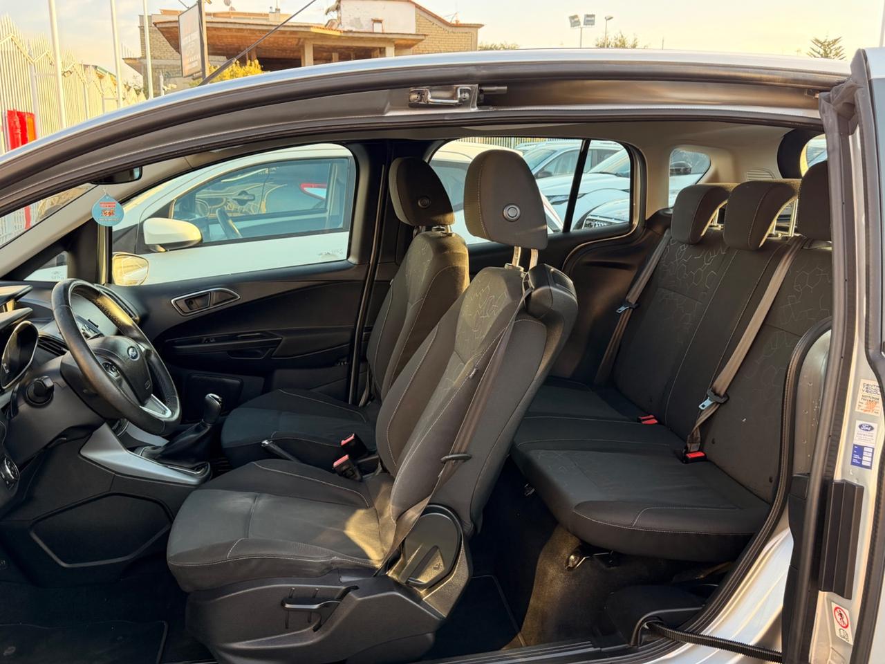 Ford B-Max 1.5 TDCi 75 CV Titanium