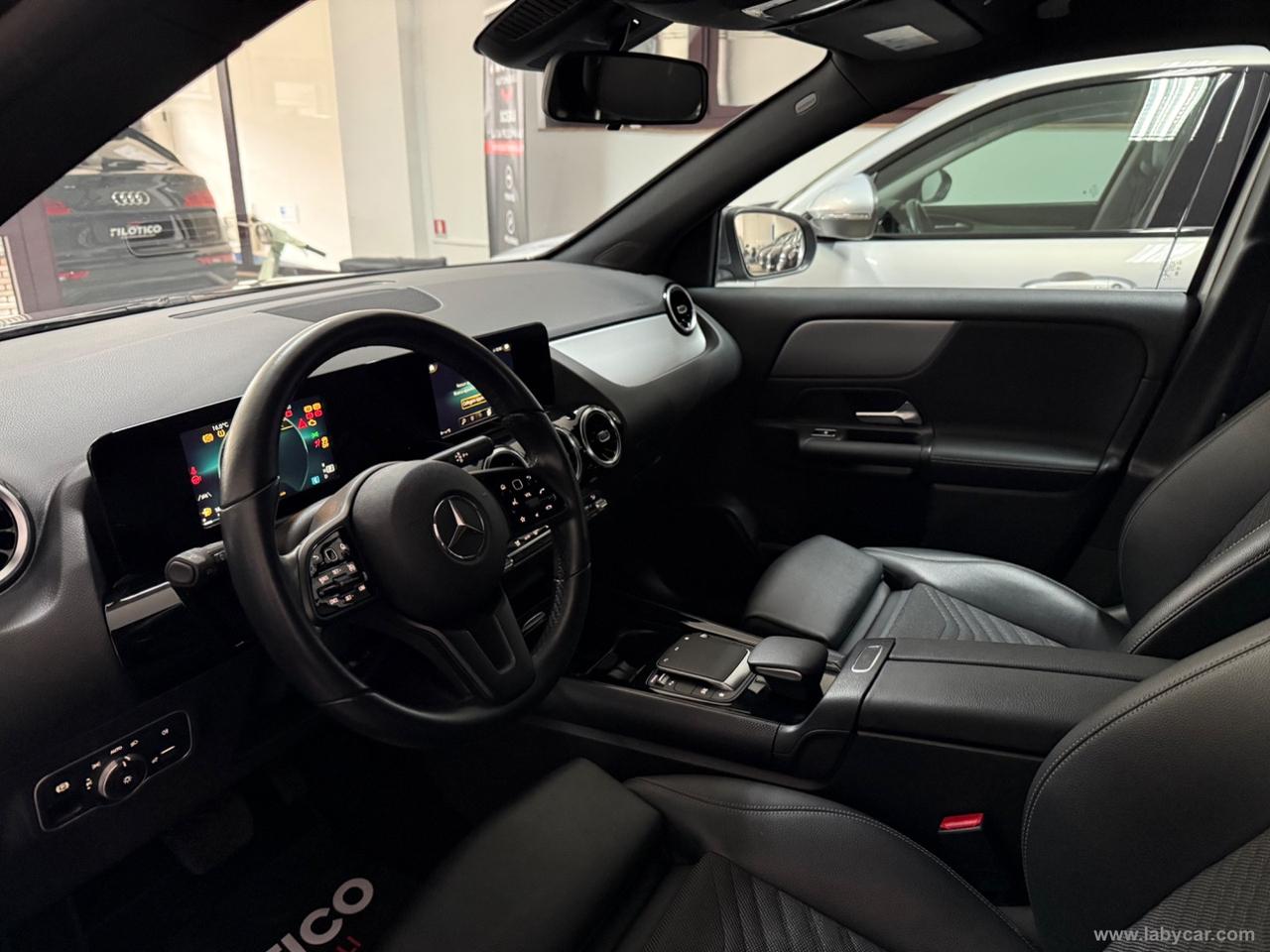 MERCEDES-BENZ GLA 200 d Automatic Sport FARI FULL LED - CARPLAY