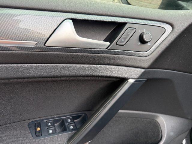 VOLKSWAGEN Golf 1.5 TSI 150CV DSG R-LINE UNIPROPRIETARIO