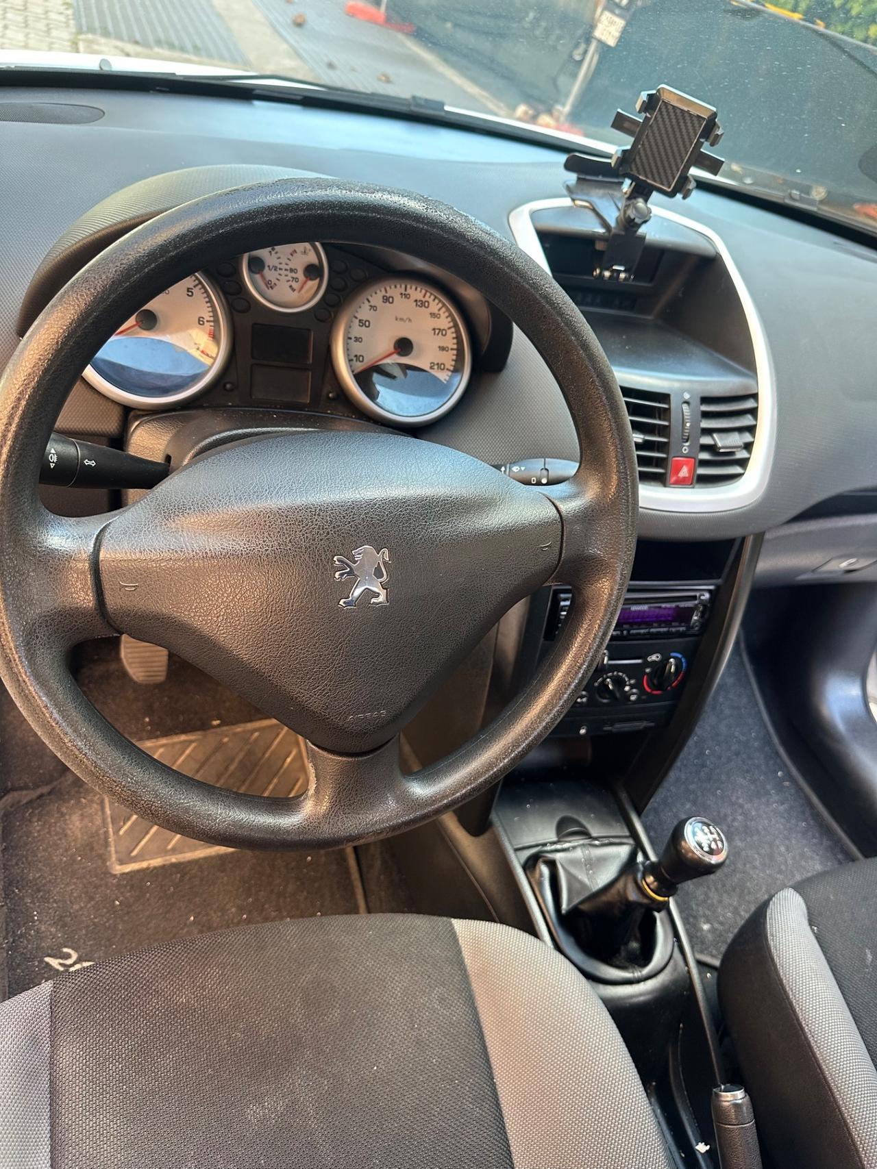 Peugeot 207 1.4 88CV 5p. ONE Line