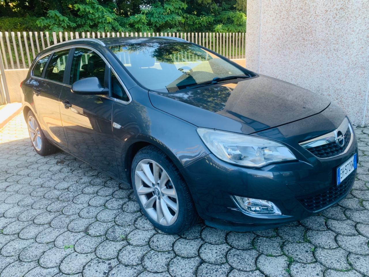 Opel Astra 1.7 CDTI 125CV Sports Tourer Cosmo