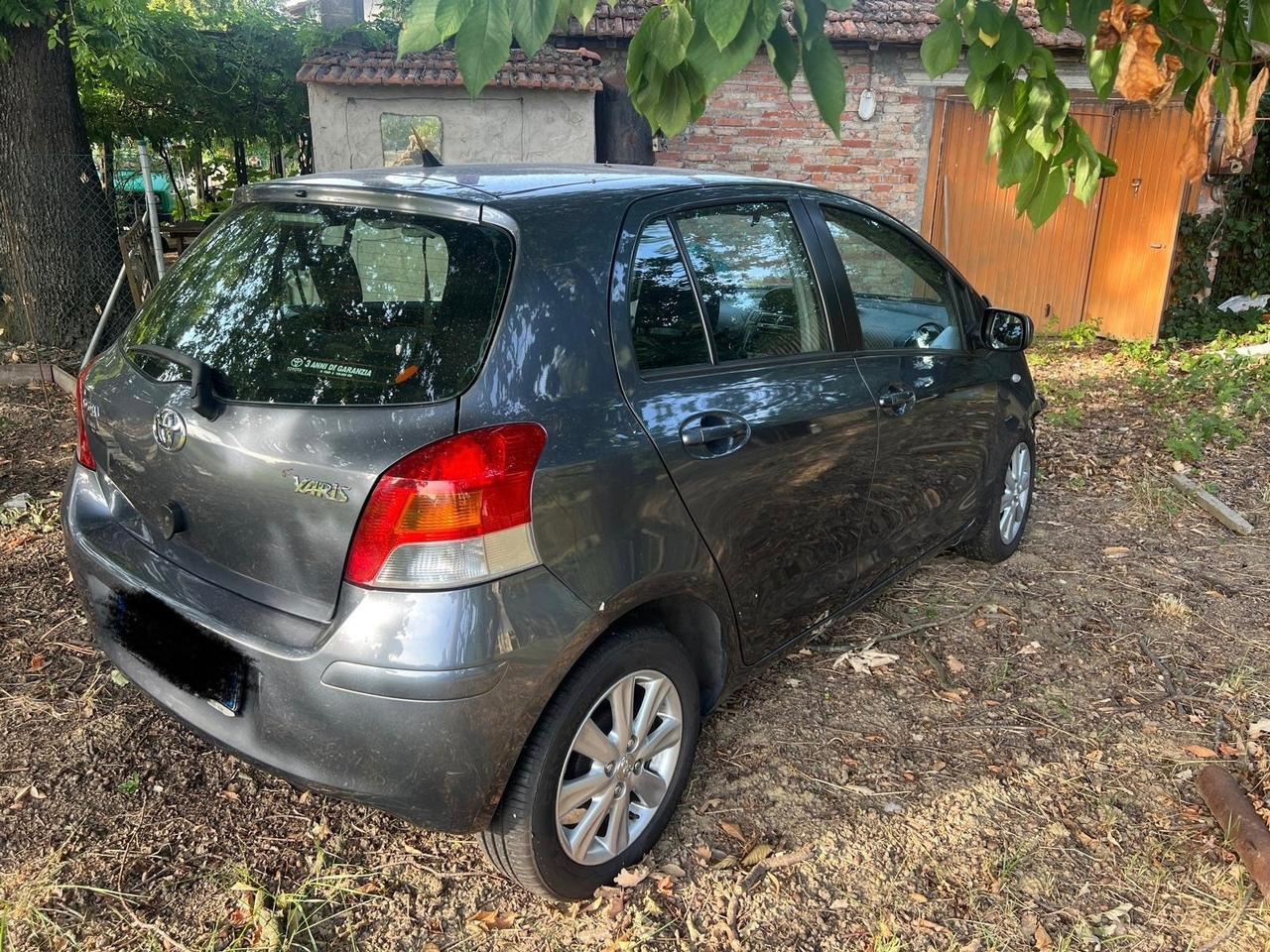 Toyota Yaris 1.3 5 porte Sol
