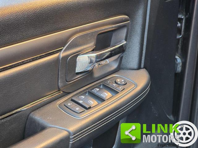DODGE RAM 1500 5.7 HEMI V8 395 CV Automatic Gancio Traino