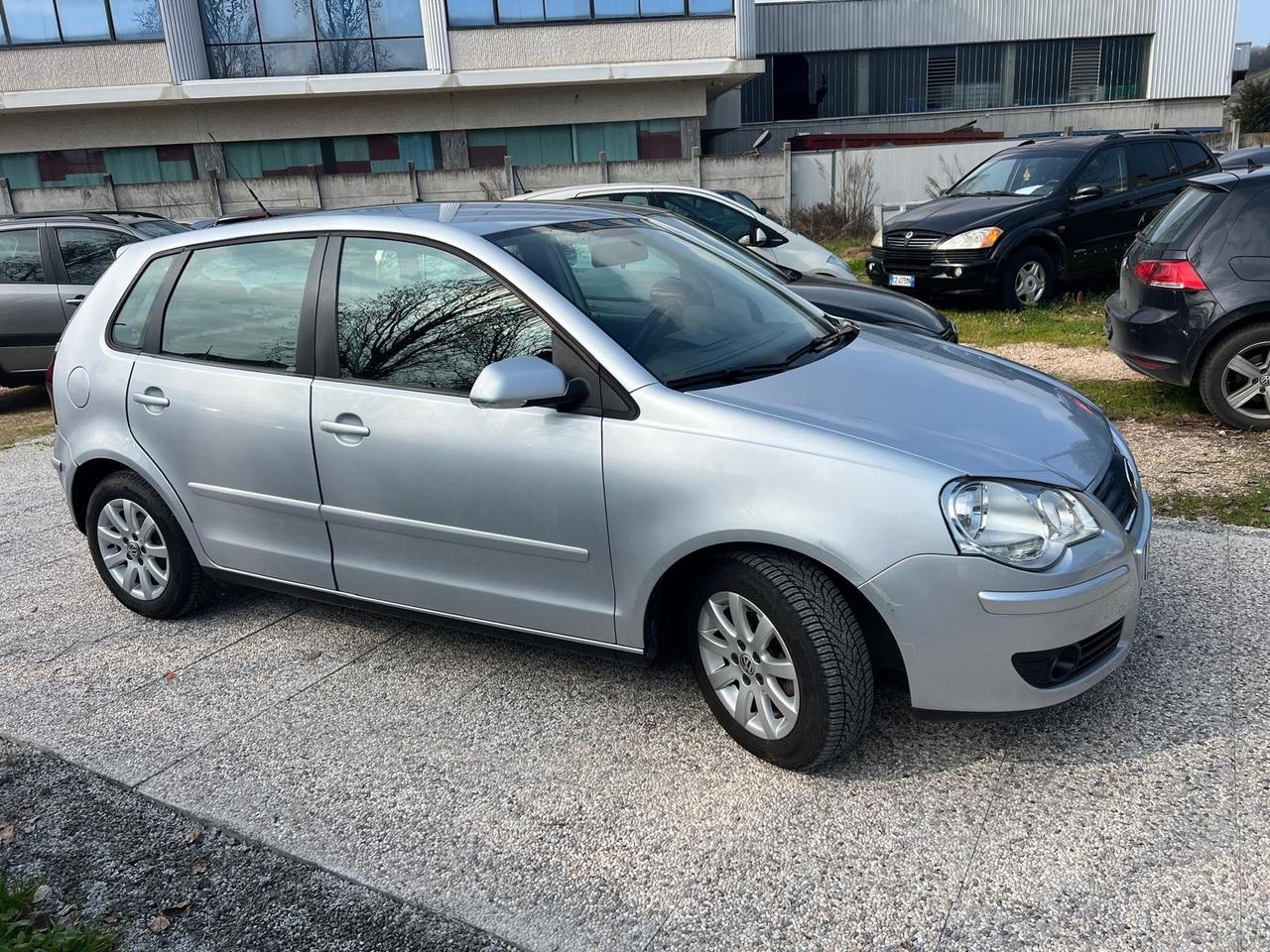 Volkswagen Polo 1.4/80CV TDI 5p. Sportline