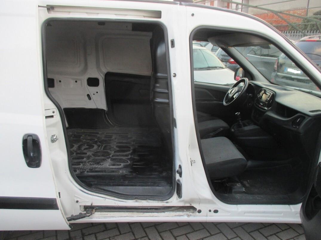 Fiat Doblò 1.6 MJT 105CV Cargo Maxi 3 Posti