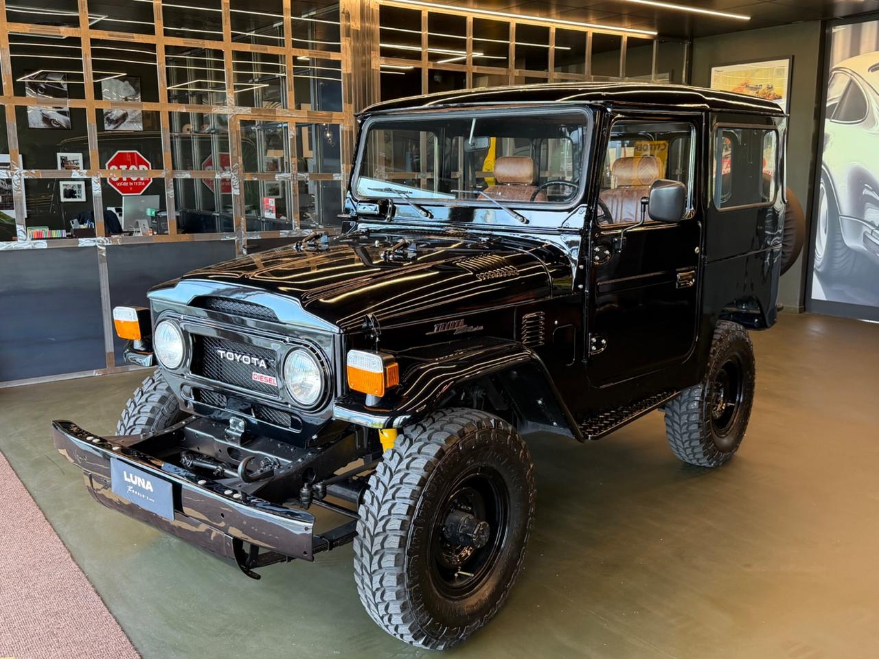 Toyota Land Cruiser BJ 40 Ricondizionato "The World's Style"
