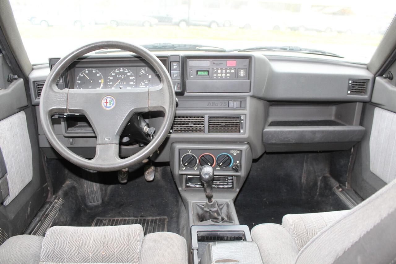 Alfa Romeo 75 1.8 IE