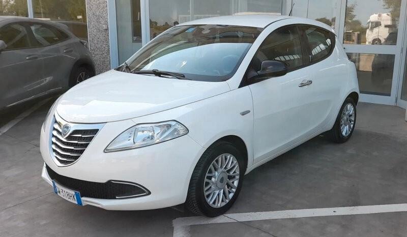Lancia Ypsilon 1.2 69 CV 5 porte GPL Ecochic Silver