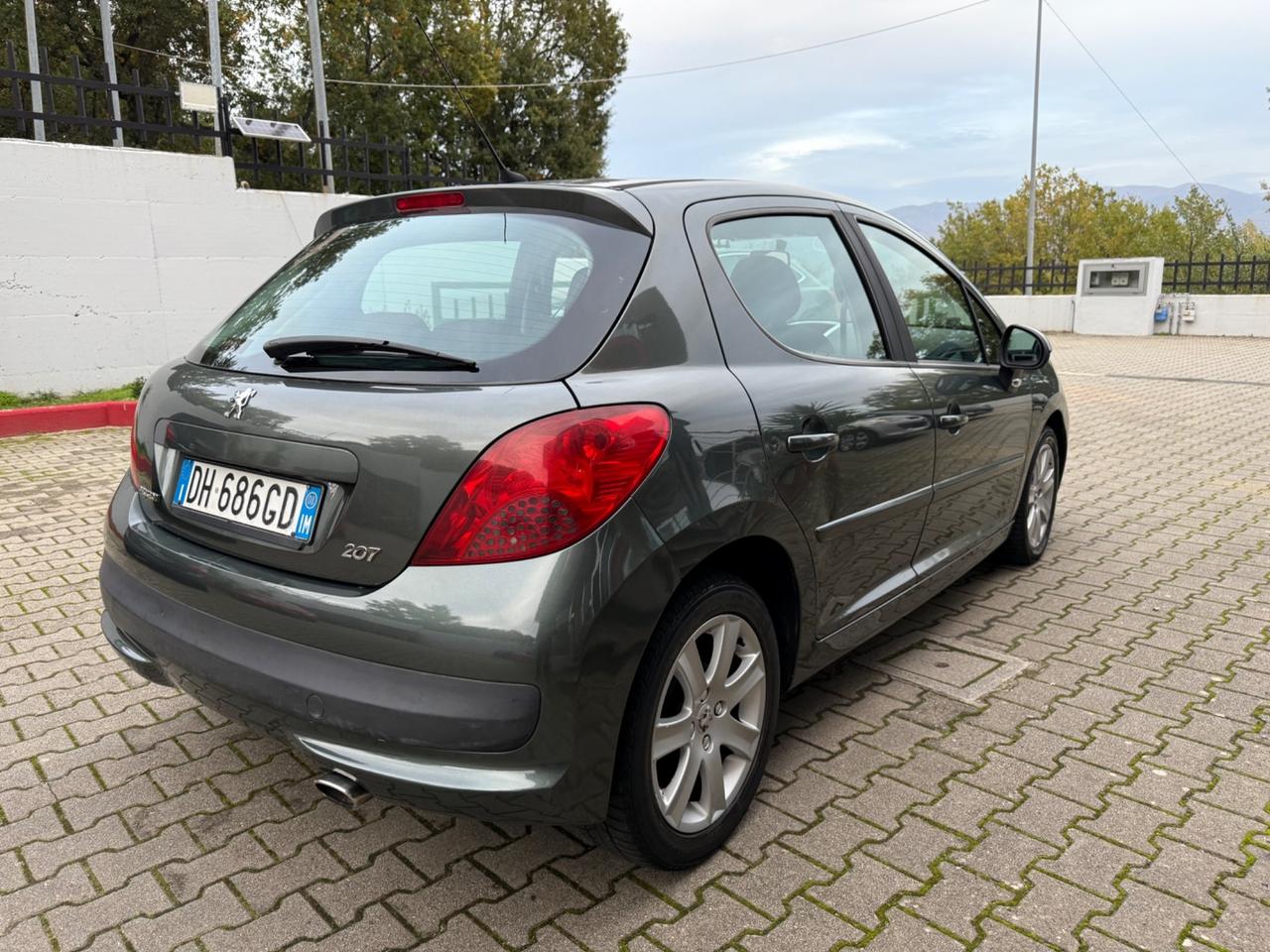Peugeot 207 1.6 HDi 90CV 5p. XS