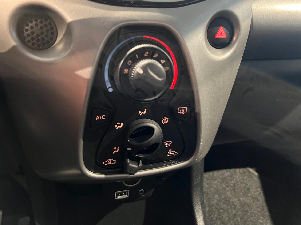 Peugeot 108 VTi 68 5 porte