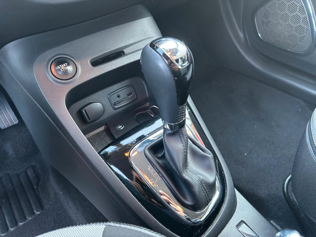 Renault Captur 1.5 dCi 90cv EDC Energy Intens