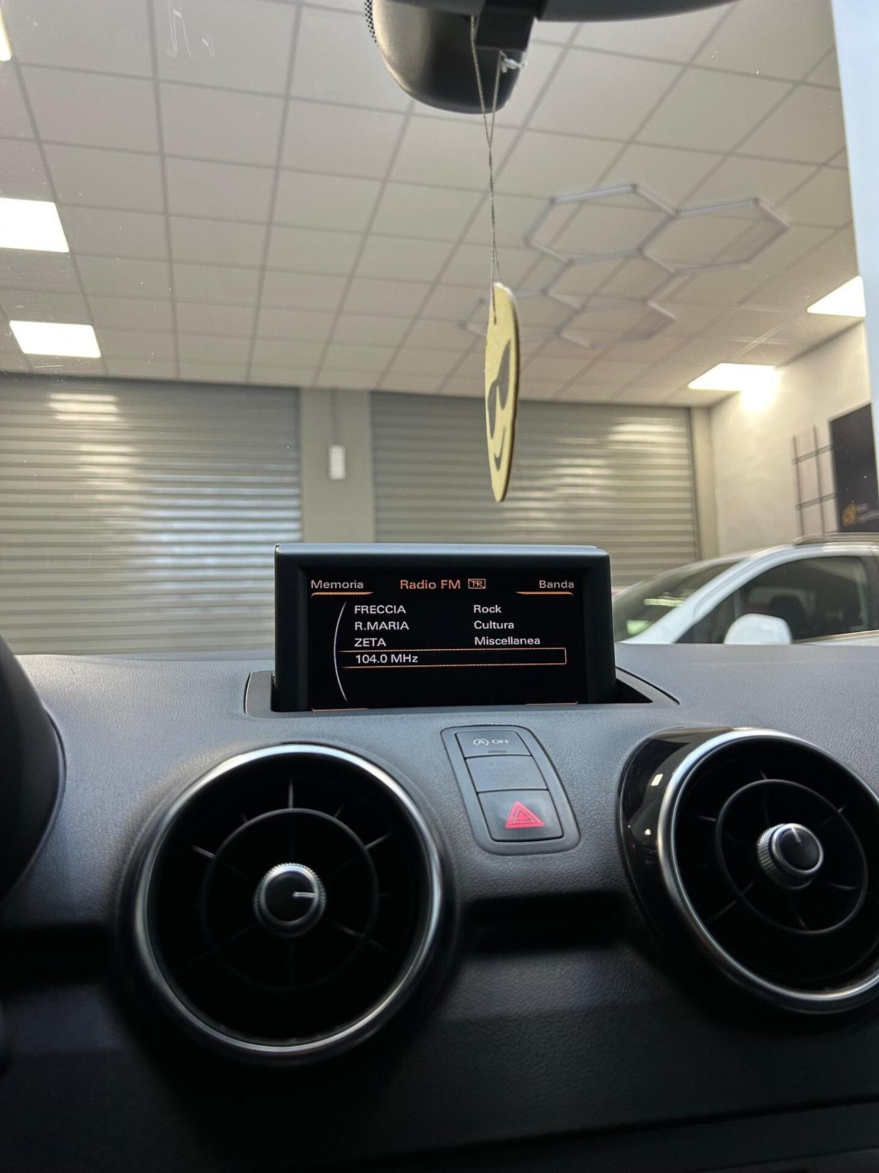 Audi A1 1.6 TDI S line edition plus 90CV