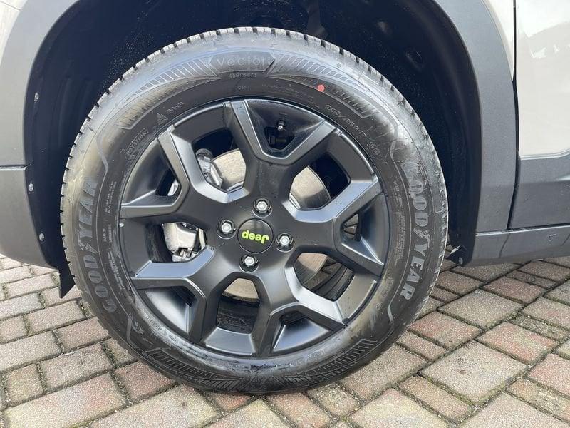 Jeep Avenger 1.2 turbo e-hybrid mhev Upland 4xe 145cv edct6 - KM0