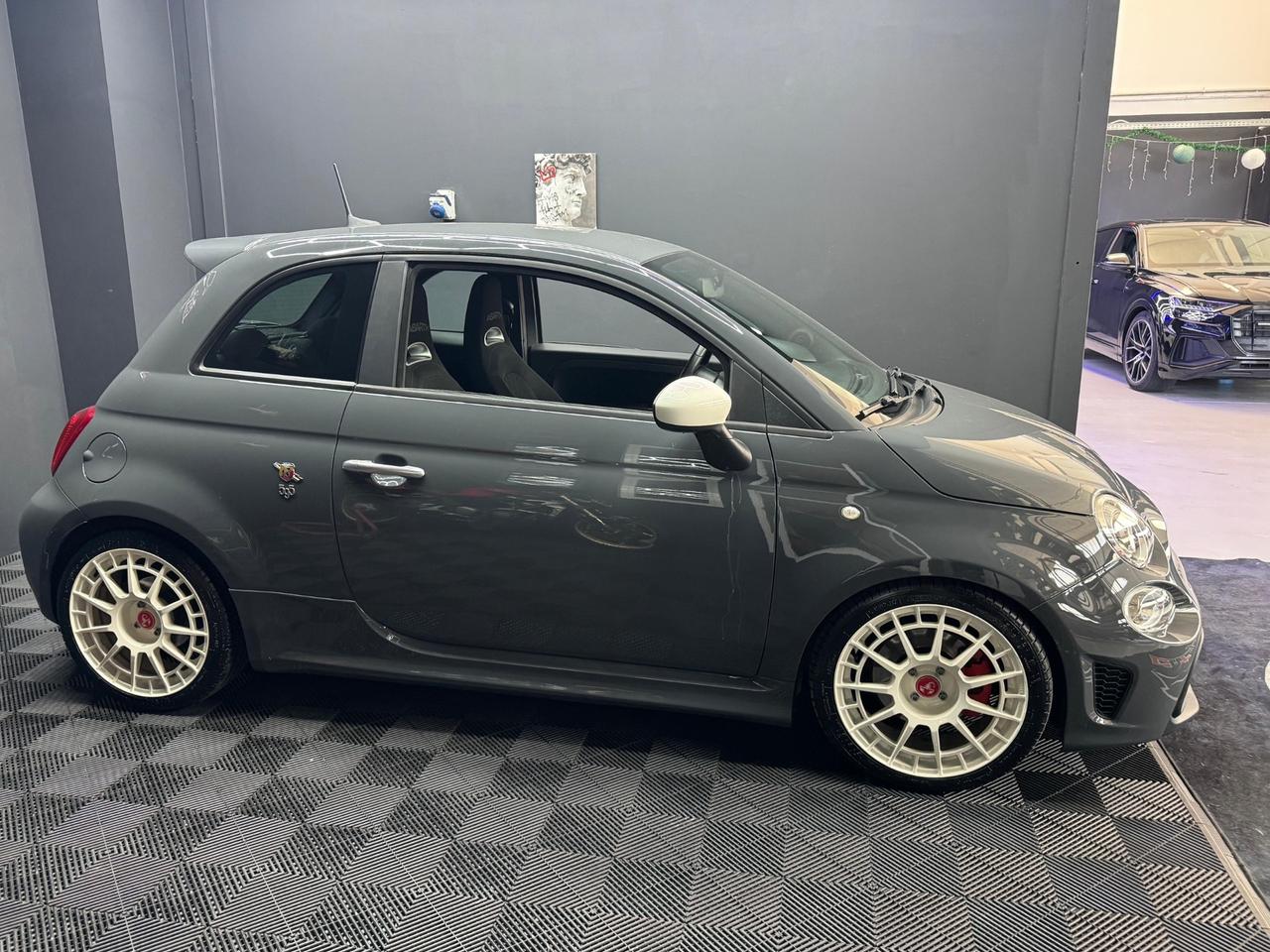 Fiat 500 Abarth 595 (2021) – 145 CV di Pura Adrenalina