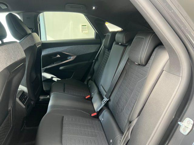 PEUGEOT 3008 Hybrid 145 e-DCS6 GT da?379,00 mensili