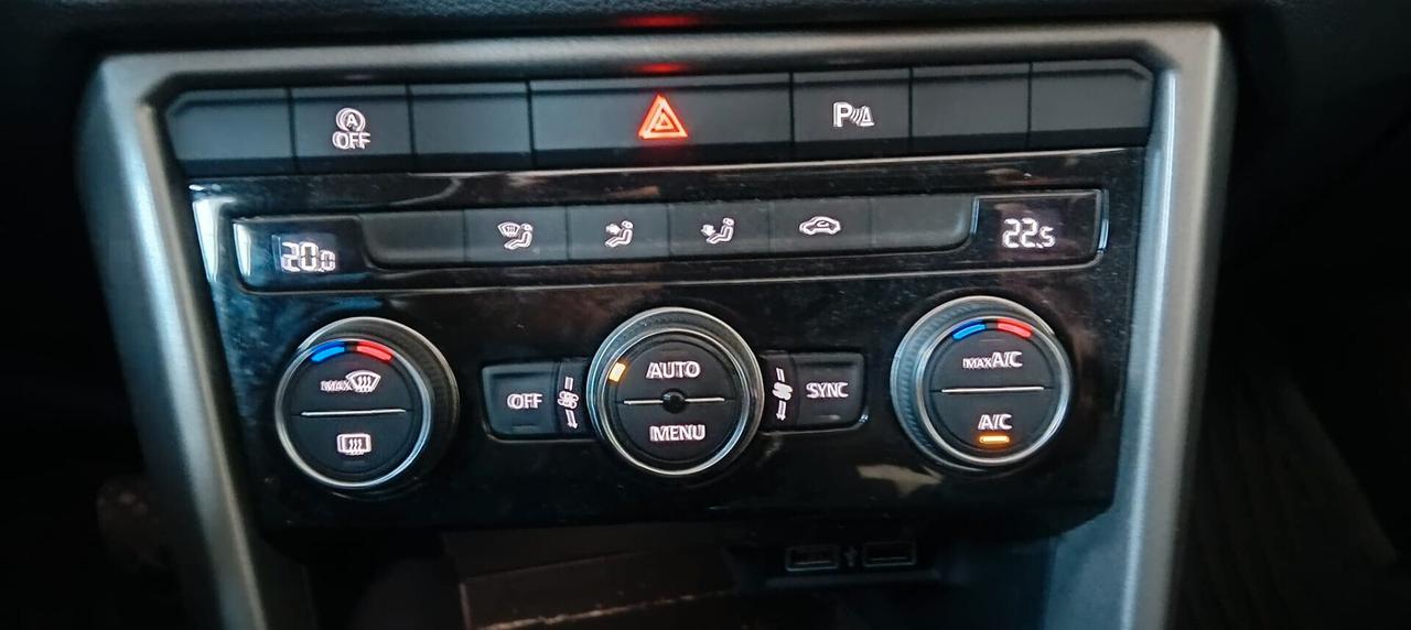 Volkswagen T-Roc 1.0 TSI 115 CV Style BMT TETTO APRIBILE