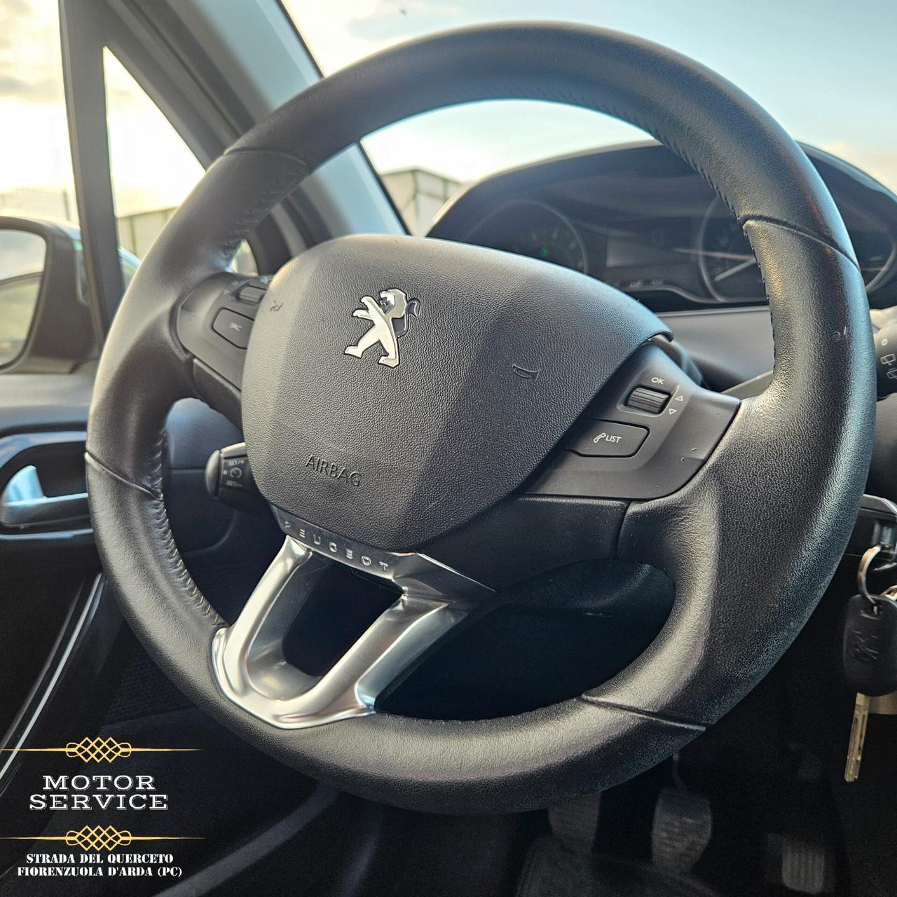 Peugeot 208 1.2 benzina NEOPATENTATI DA 79€ MESE