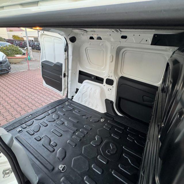 FIAT Doblo 1.6 Mjet 105cv PC-TN CARGO LOUNGE 3 POSTI