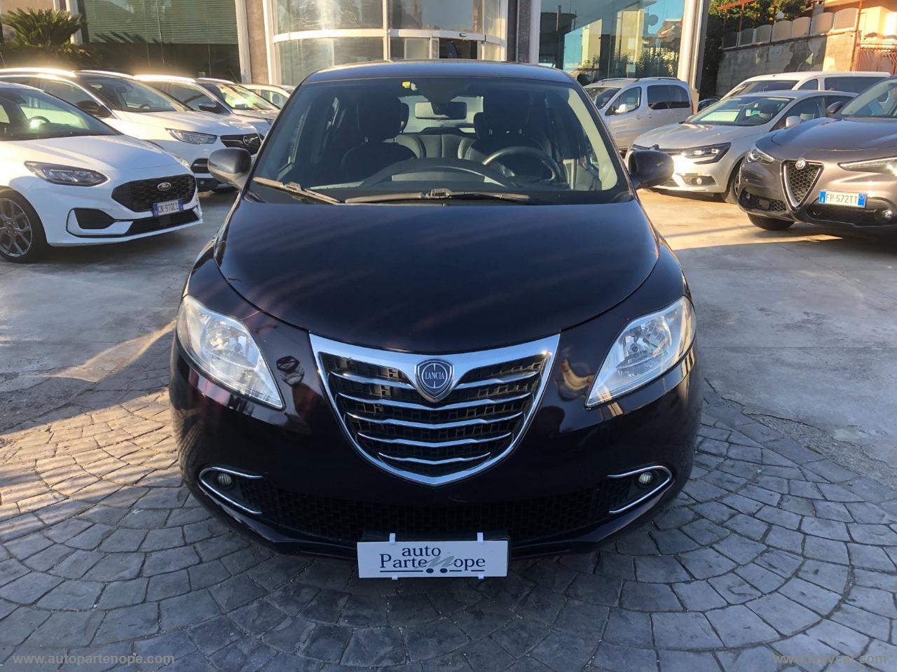 LANCIA Ypsilon 1.2 69 CV Platino