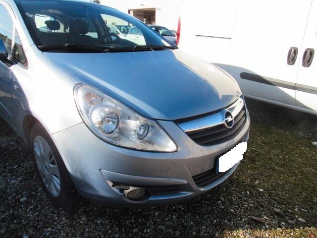 Opel Corsa 1.4 16V 5 porte Enjoy POCA STRADA NEOPATENTATI