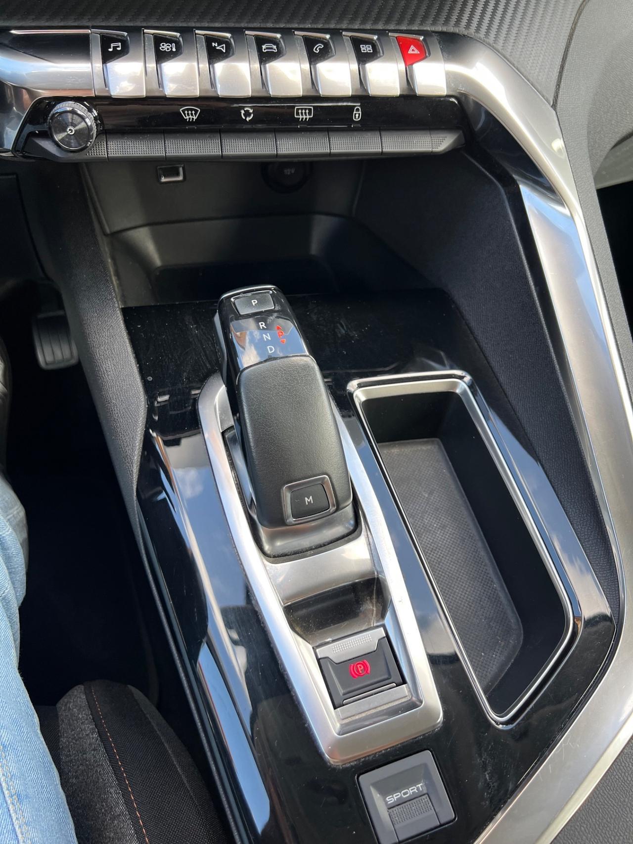 Peugeot 3008 1.5 BlueHDi 120 2018