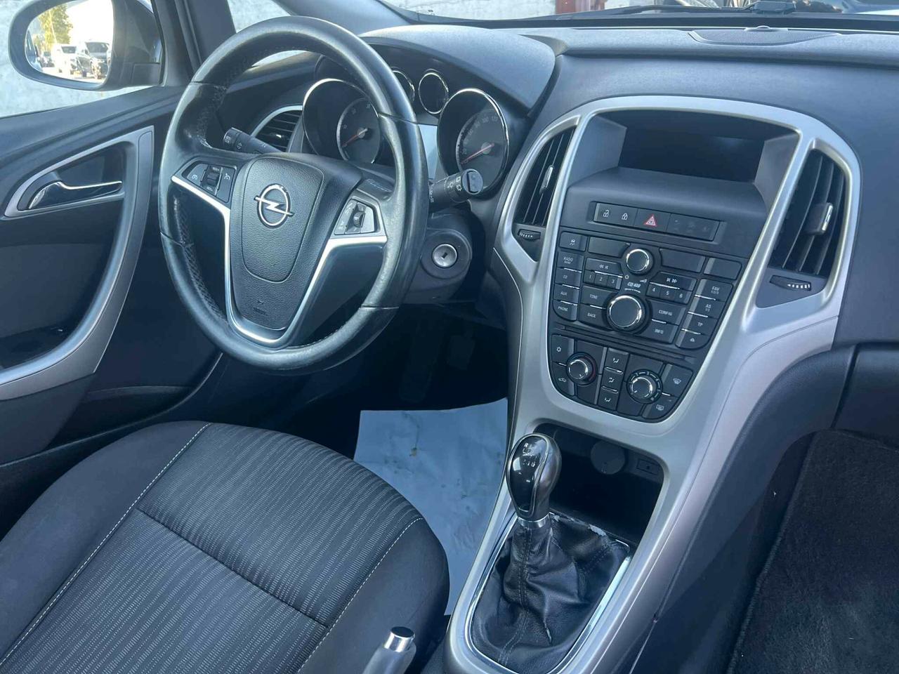 Opel Astra 1.7 CDTI 110CV 5 porte